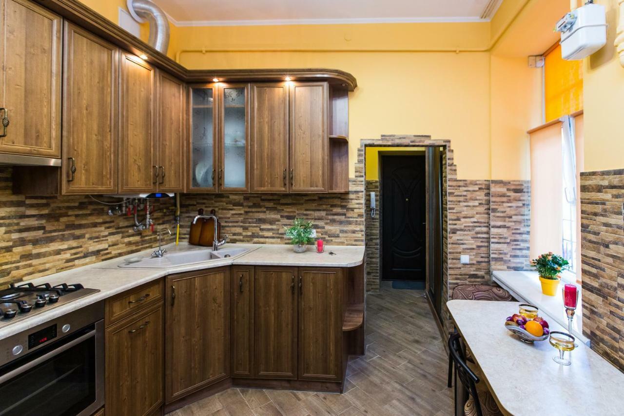 Apartments On Sholom Aleichem Та Ще Варіант Поруч Лвив Екстериор снимка