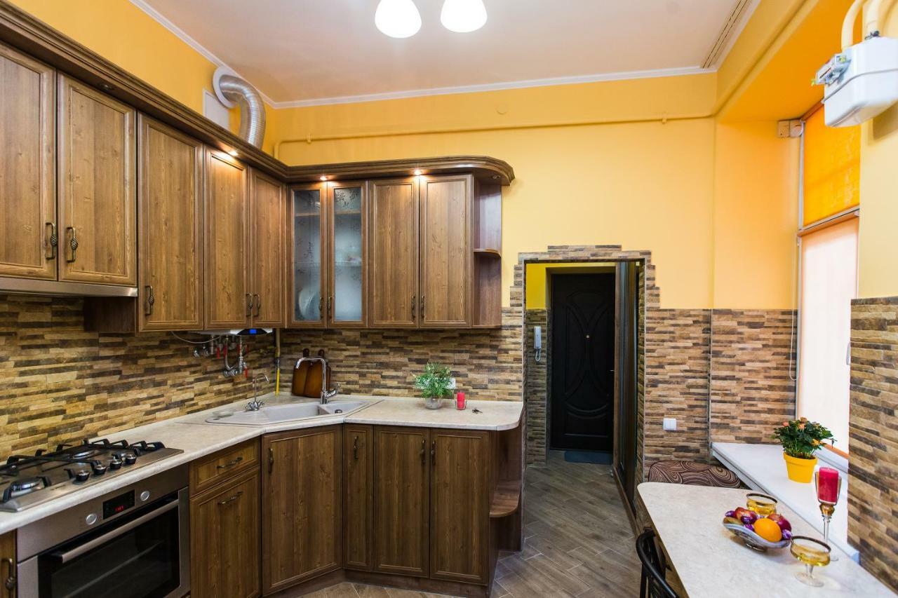 Apartments On Sholom Aleichem Та Ще Варіант Поруч Лвив Екстериор снимка