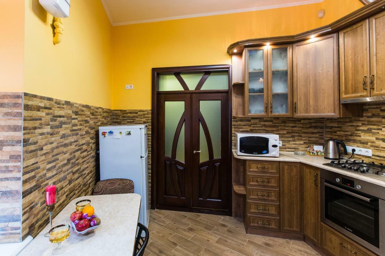 Apartments On Sholom Aleichem Та Ще Варіант Поруч Лвив Екстериор снимка