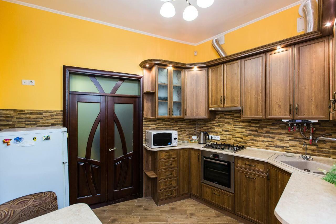 Apartments On Sholom Aleichem Та Ще Варіант Поруч Лвив Екстериор снимка