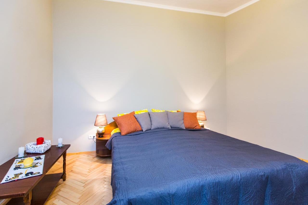 Apartments On Sholom Aleichem Та Ще Варіант Поруч Лвив Екстериор снимка
